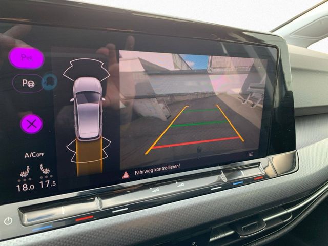 Golf VIII 2.0 TDI DSG ACTIVE AHK+HUD+NAV+PANO+AC