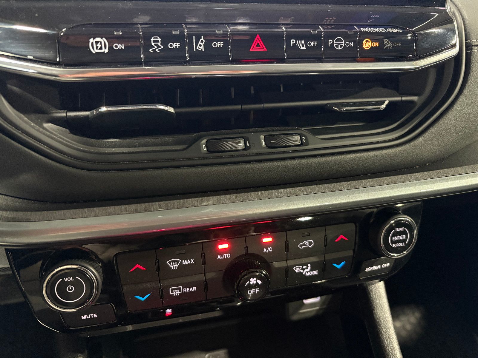Fahrzeugabbildung Jeep Compass S Plug-In Hybrid 4WD/360°/ACC/APPLE/NAVI