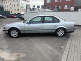 BMW 728i A - - scheckheftgepflegte BMW 728