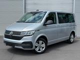 Volkswagen T6.1 Multivan 4M DSG ACC AHK Kamera Navi Sthz - gebrauchte VW T6 Multivan aus dem Jahr 2020