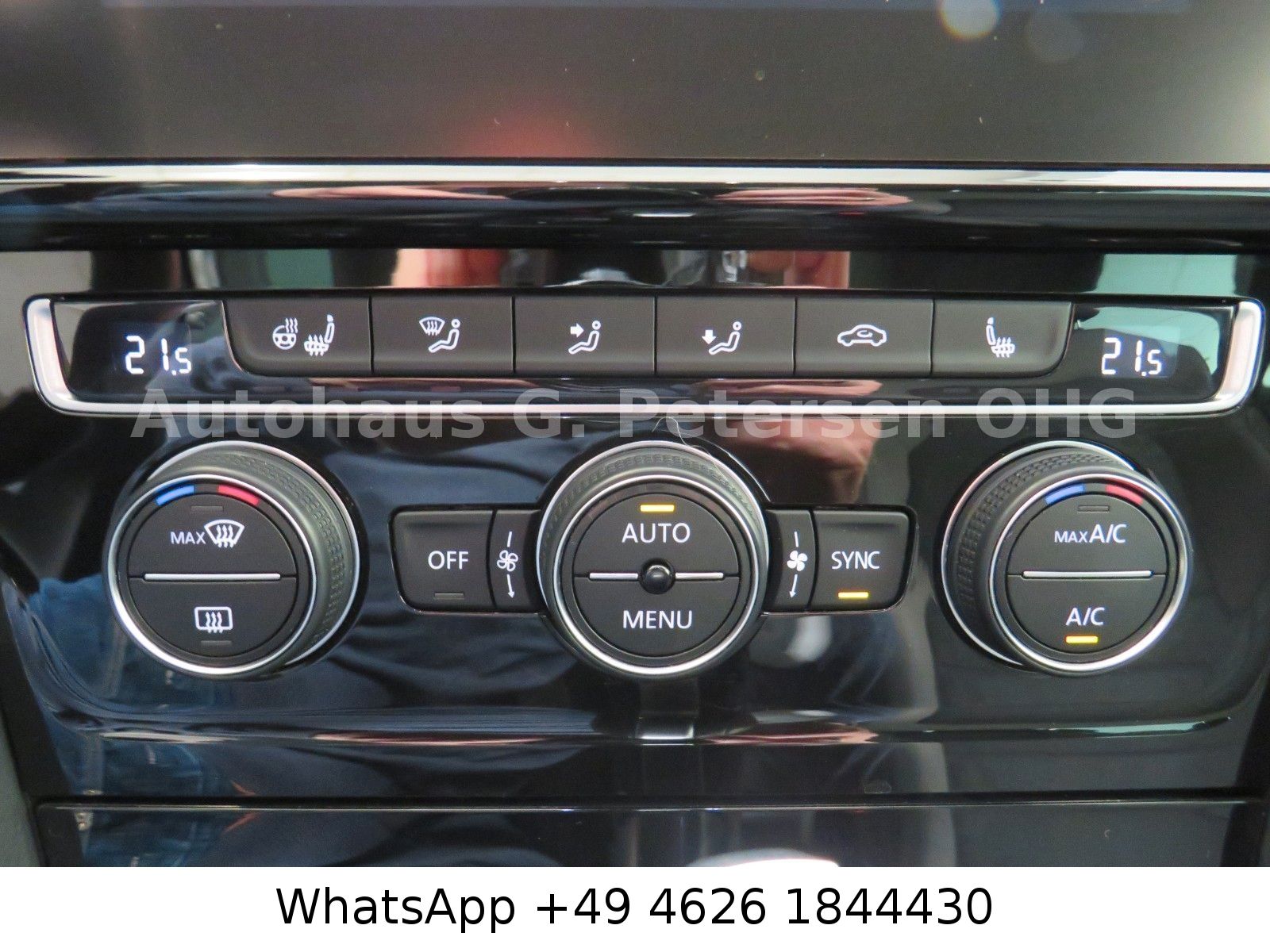 Fahrzeugabbildung Volkswagen Golf 7 Var. Highli*Panorama*AHK*Navi*ACC*LED*CAM