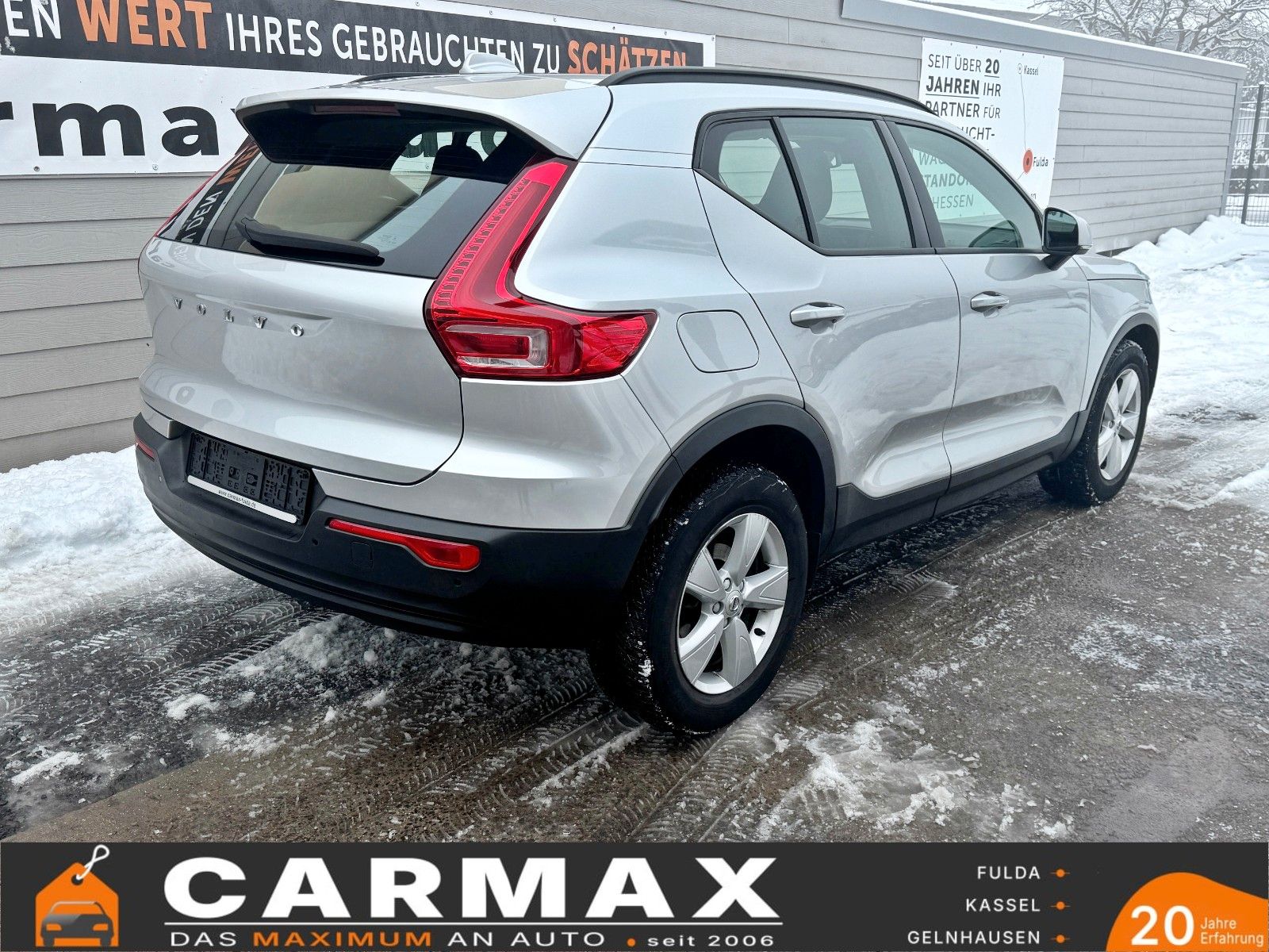 Fahrzeugabbildung Volvo XC40 2WD Navi,LED,Kamera,Apple CarPlay,PDC