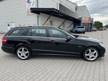 Mercedes E 220 - 5