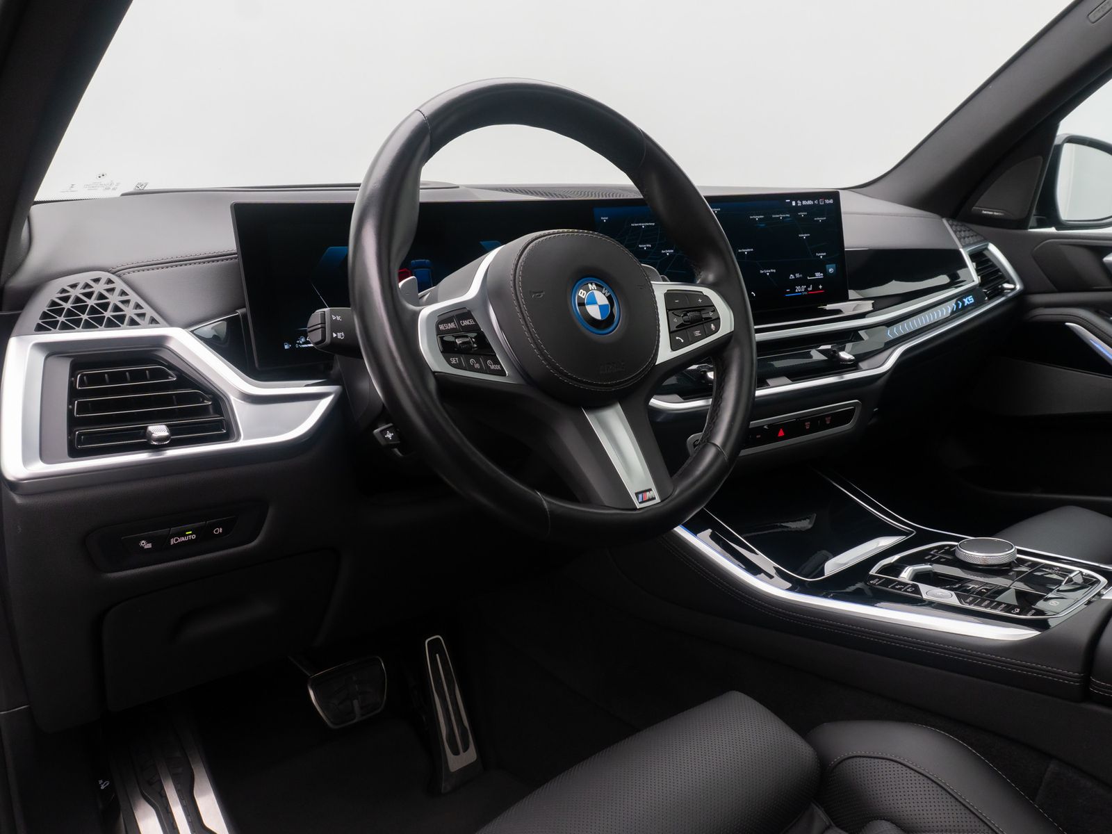 Fahrzeugabbildung BMW X5 xD50e M Sport Panorama 360&deg;HUD DAB H/K 22Zoll