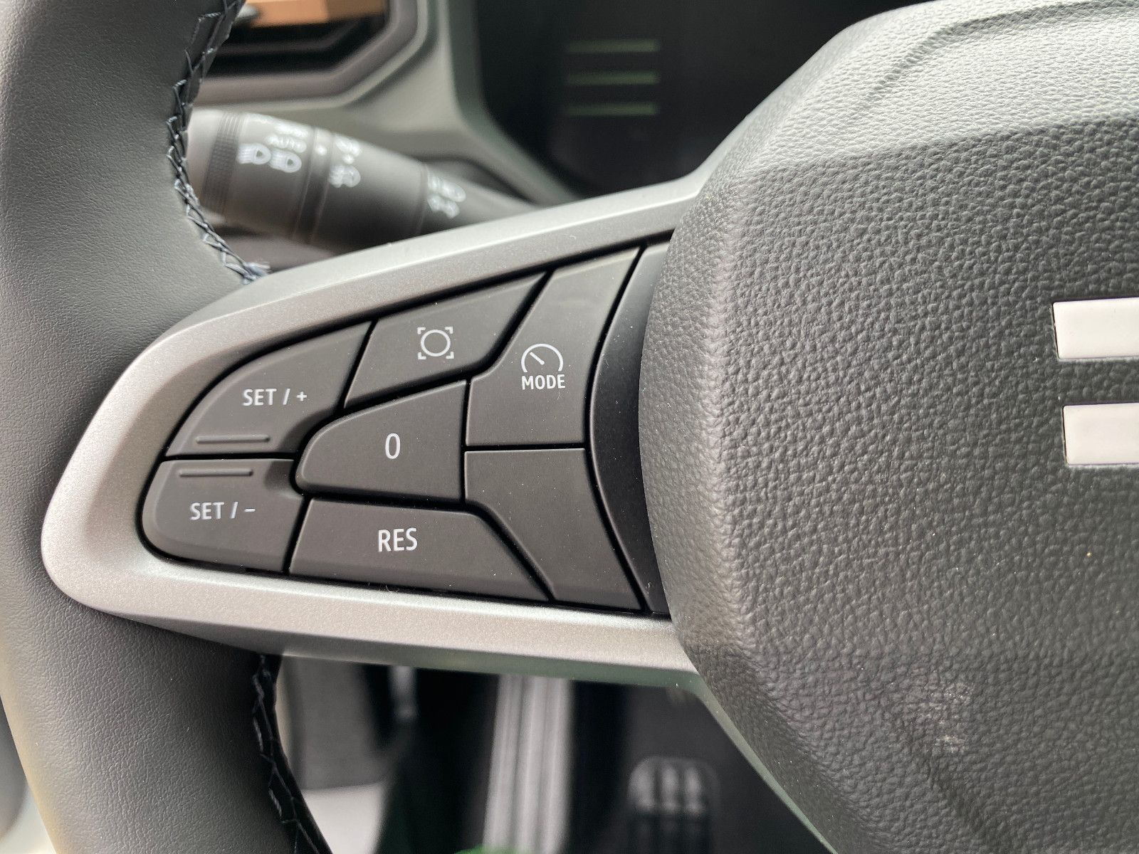 Fahrzeugabbildung Dacia Dacia Duster 4x4 Extreme  TCE 130