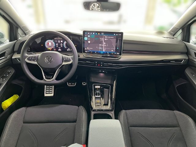 Fahrzeugabbildung Volkswagen Golf EDITION 50 1.5 eTSI DSG EDITION 50 AHK DCC