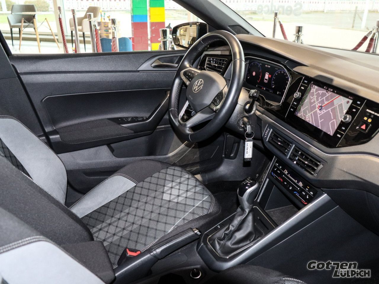 Fahrzeugabbildung Volkswagen Polo R-Line 1.0 TSI Navi IQ.DRIVE