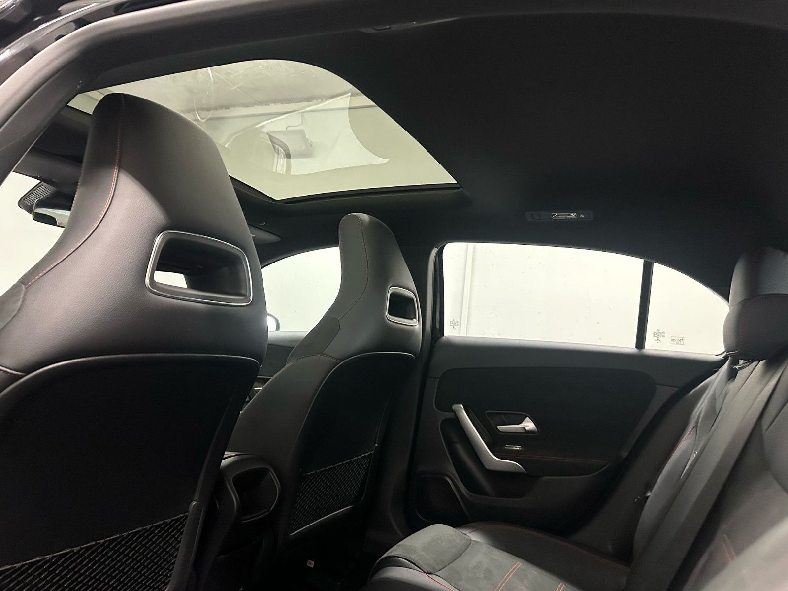 Fahrzeugabbildung Mercedes-Benz A 250 4MATIC AMG*KAMERA*PANO*SPUR*SH*TEMPO*19"