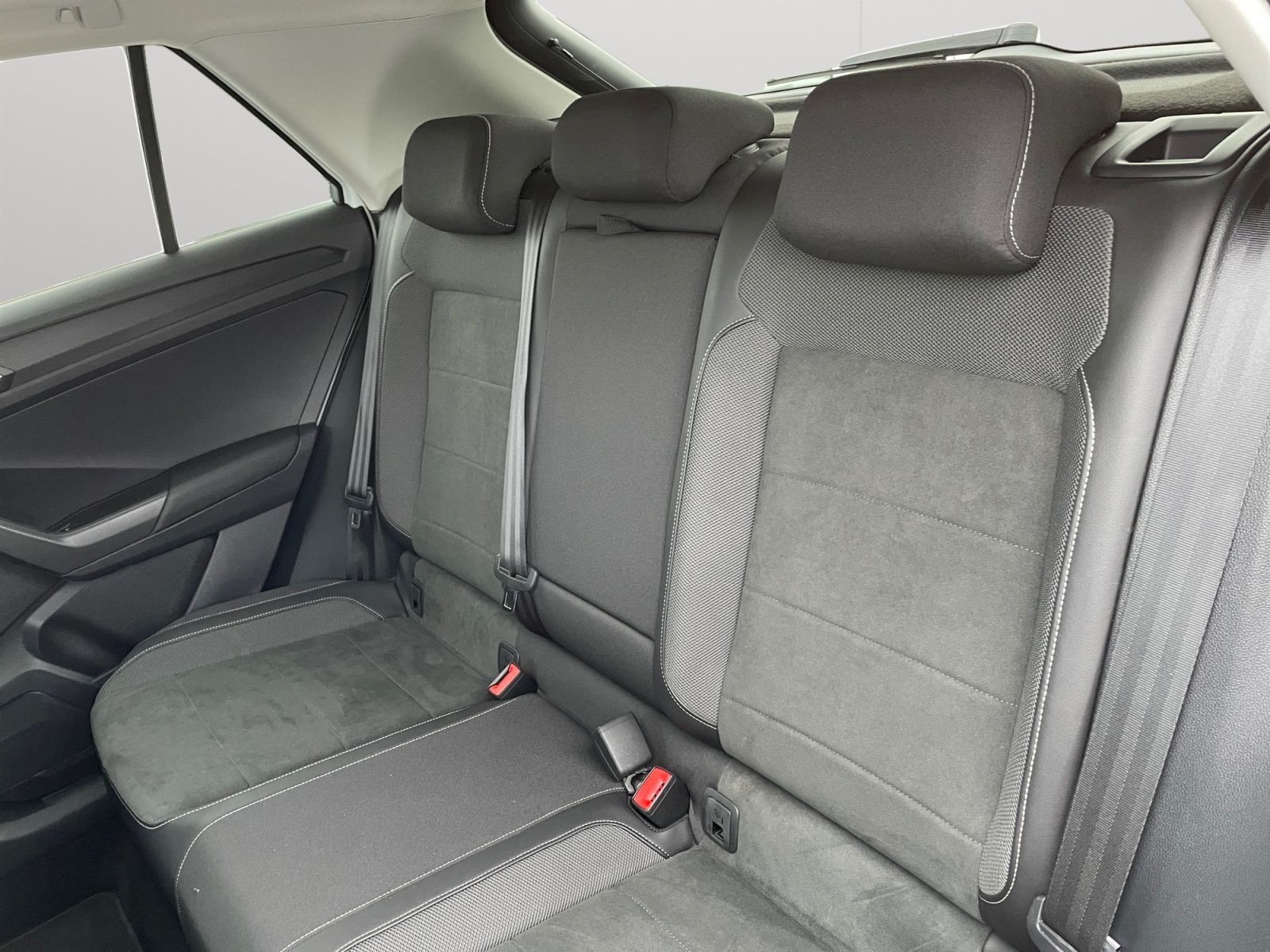 Volkswagen T-Roc - Bild 13