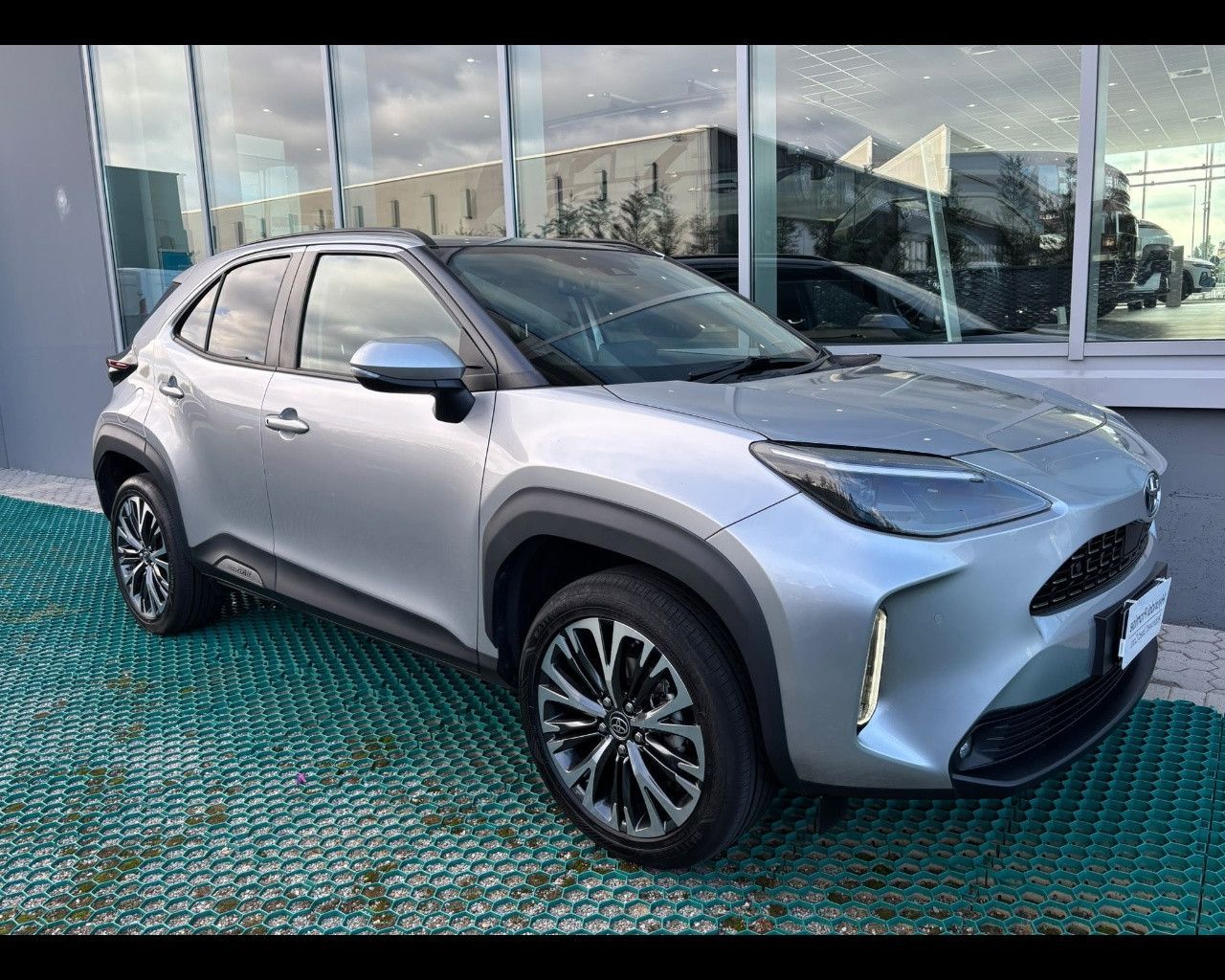 Other Toyota Yaris Cross 2021 - Yaris Cross 1.5h Trend imagem 3