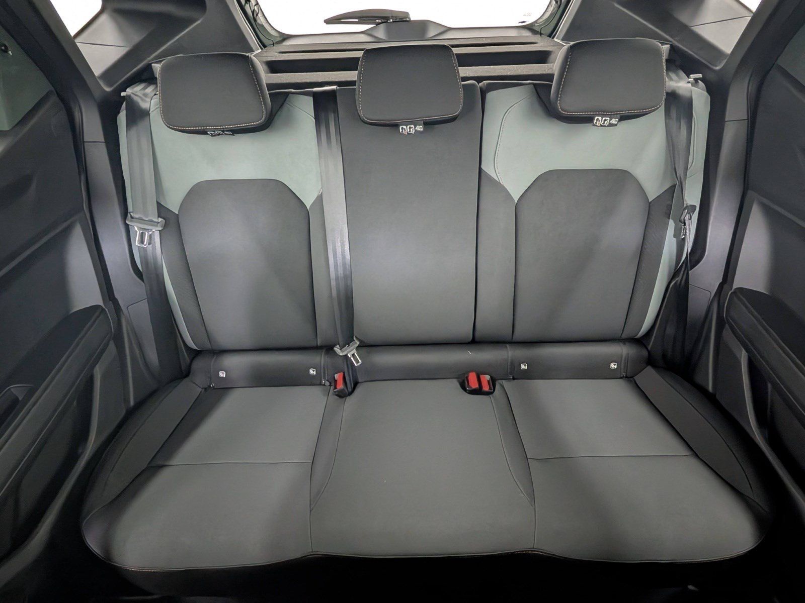 DACIA Duster  Extreme Hybrid-G 150 4x4 Technik – Bild 13