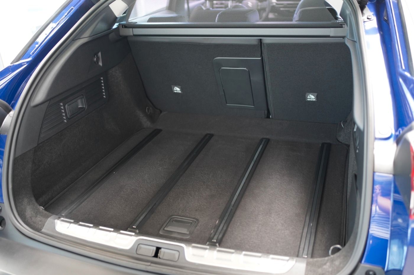 Fahrzeugabbildung Citroën C5 X PureTech 180 EAT8 Shine Pack Automatik Navi