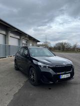 BMW iX1 xDrive30 - M Sportpaket - BMW iX1 von privat