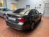 BMW 320 d AHK Navi Xenon Klimaa. SD SHZ Temp PDCv+h  - BMW 320 aus 2006: 320d