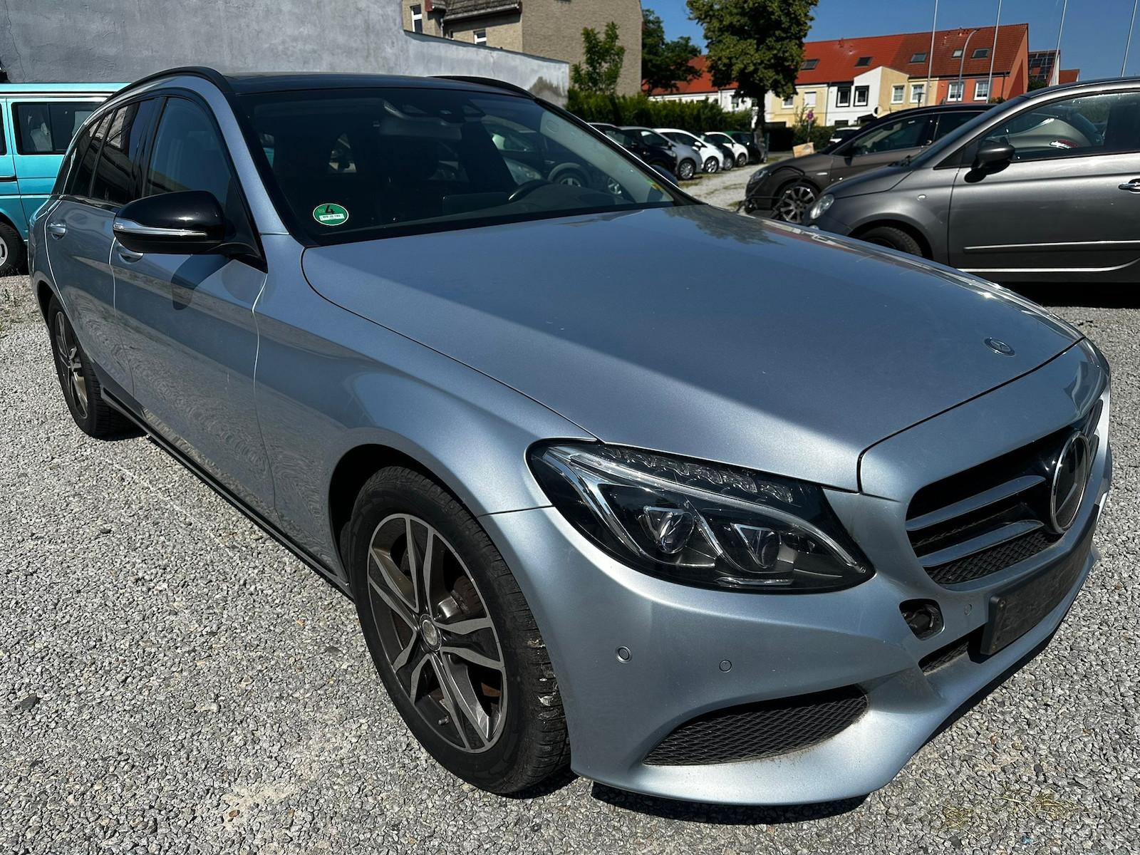 Mercedes-Benz C 300 T BlueTec Hybrid h Volleder*Kamera*Pano*