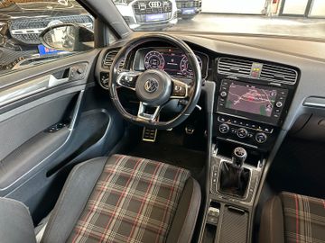 Volkswagen Golf GTI *SPORT-FAHRWERK*NAVI*ACC*PERFORMANCE*