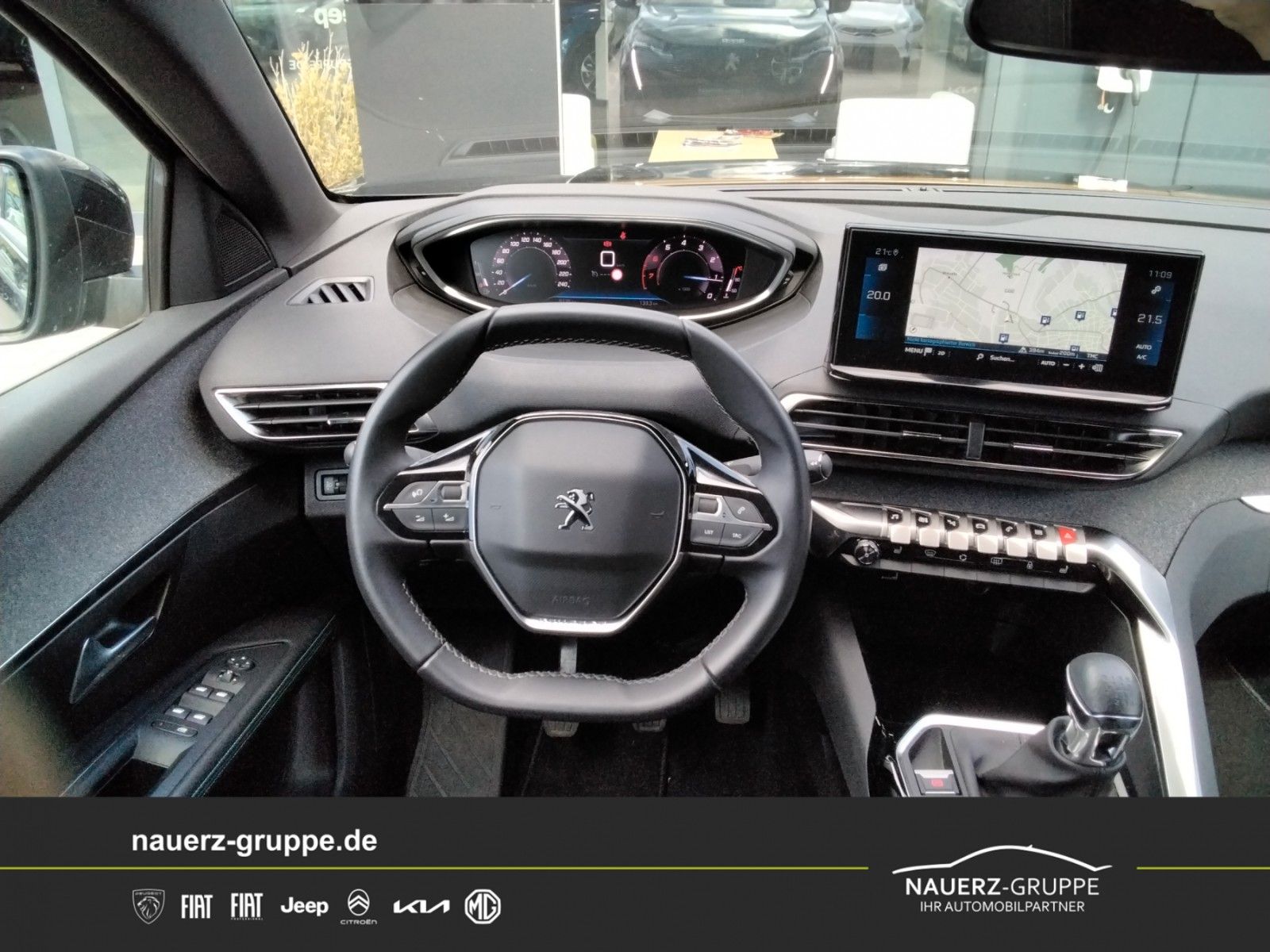 Fahrzeugabbildung Peugeot 5008 Allure Pack - 7 Sitze