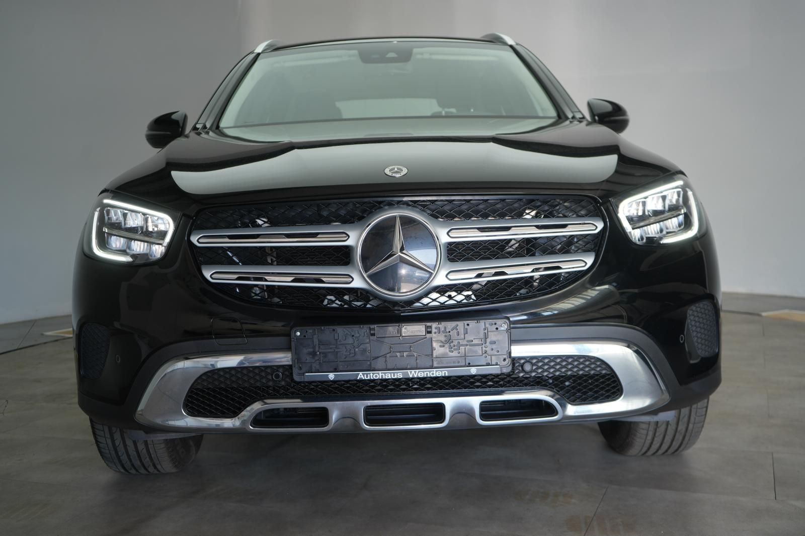 Mercedes-Benz GLC 300 e 4Matic 9G-Tronic AHK/Kamera/LED/Navi imagem 2