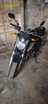 Yamaha Xj6  - YAMAHA 2010 XJ6