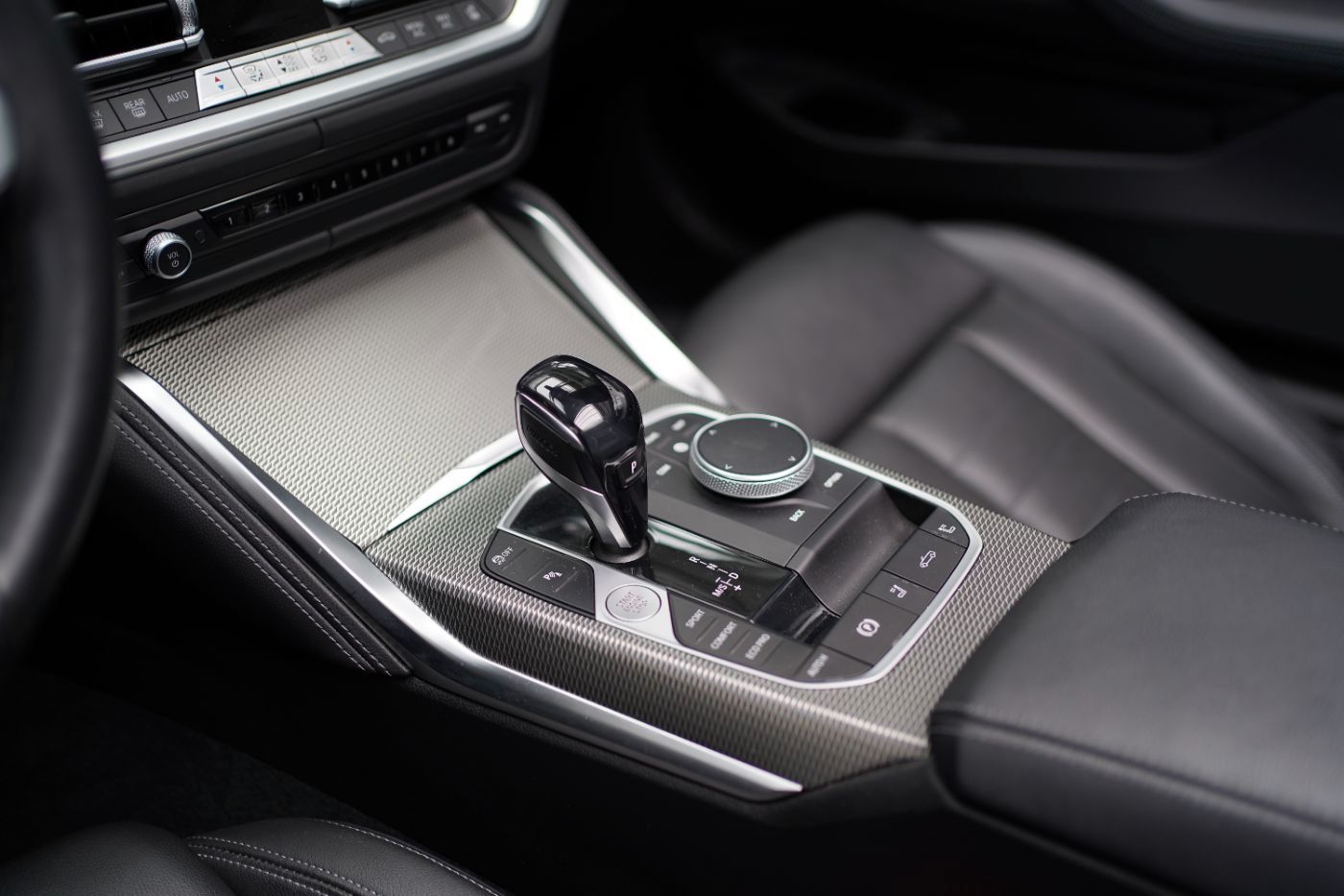 Fahrzeugabbildung BMW M440i xDrive ParkAssist.+HarmanKardon+Laserlicht