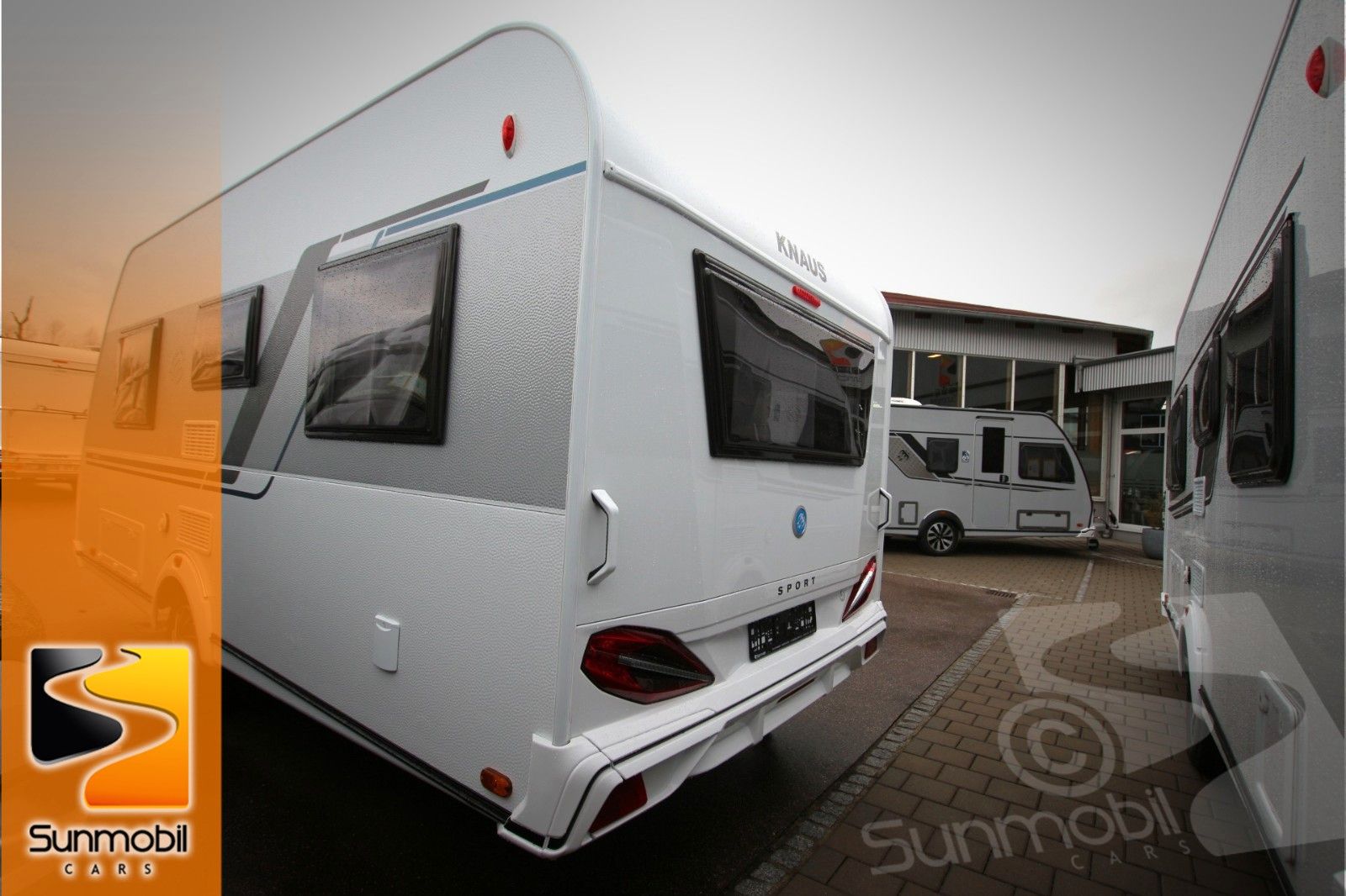 Fahrzeugabbildung Knaus Sport 450 FU 1.700kg Dachklima Gas-Paket