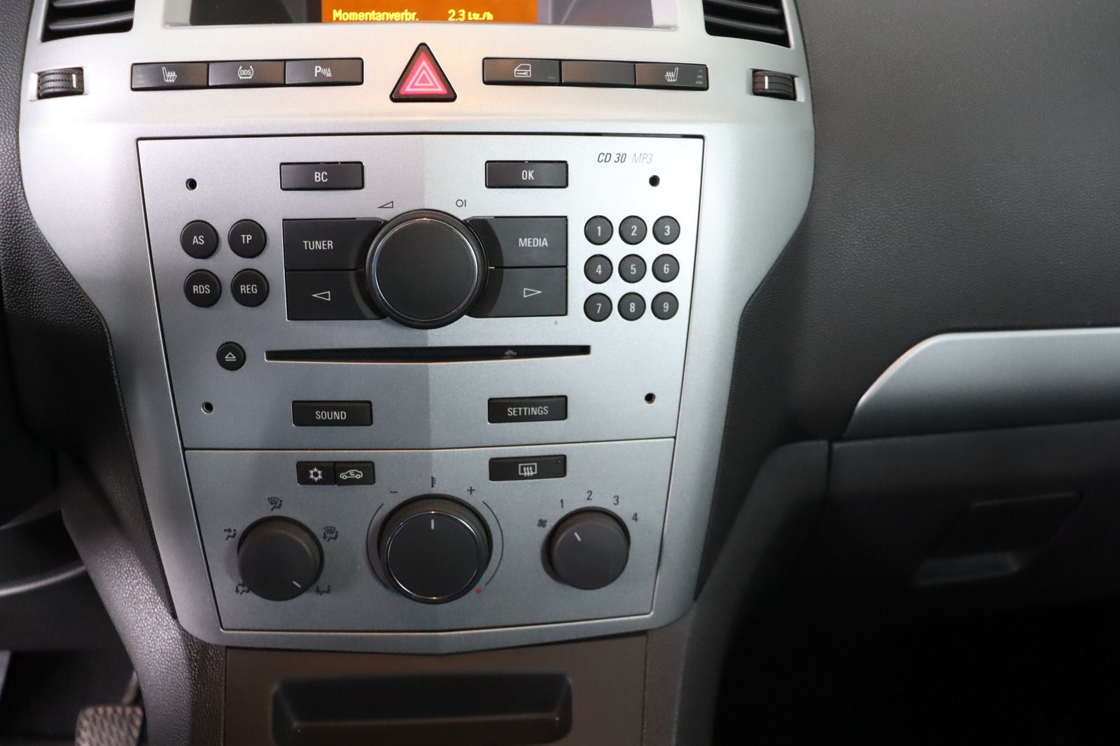 Fahrzeugabbildung Opel Zafira 1.8 * 7-Sitzer * PDC * 8-fach