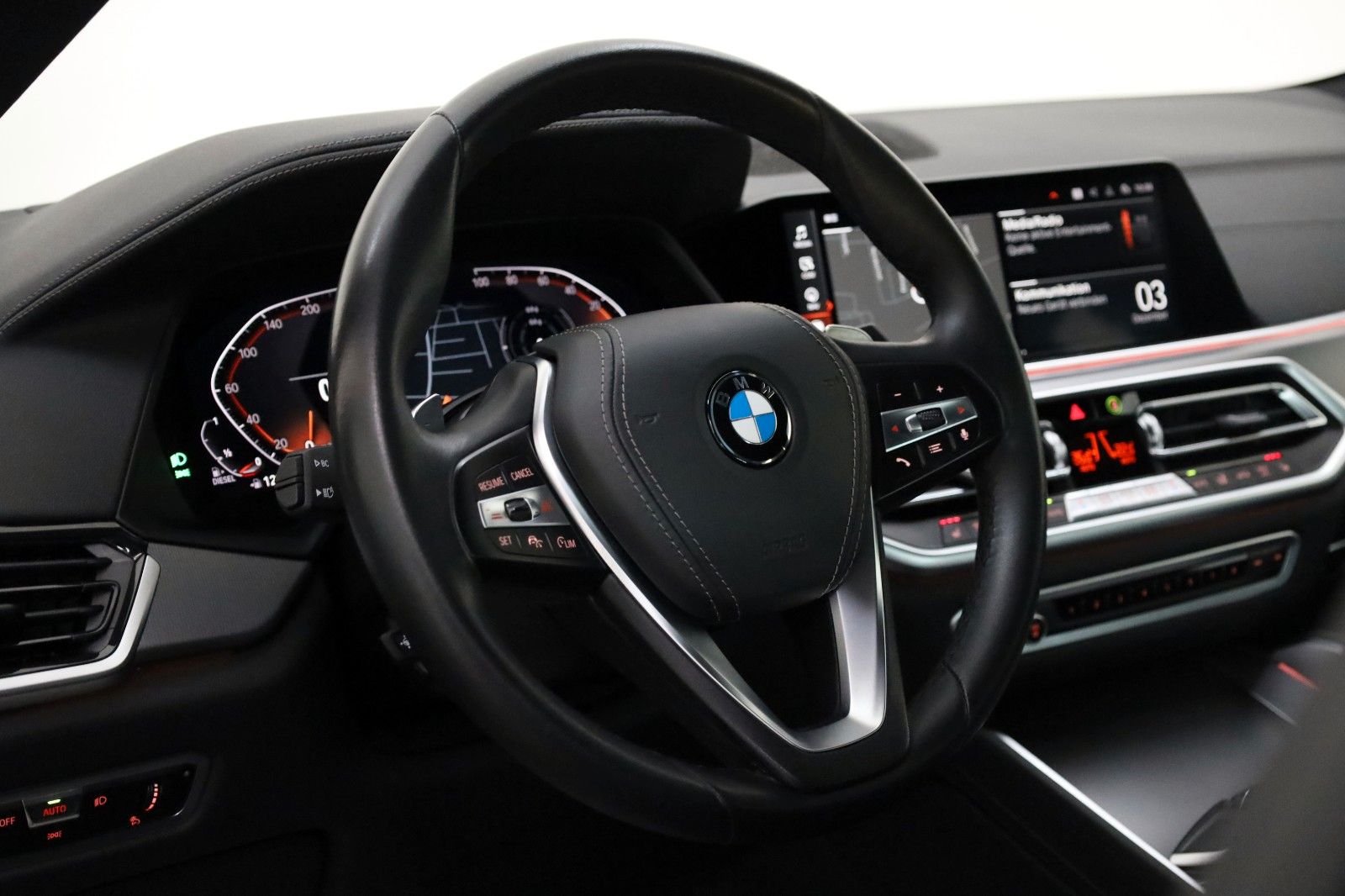 Fahrzeugabbildung BMW X6 xDrive 30d Leder,Navi,Laser,HUD,PanDach,ParkP