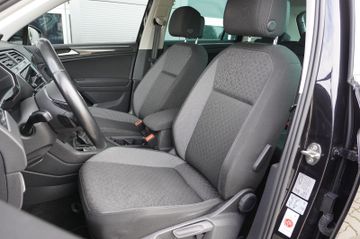Volkswagen Tiguan - 9