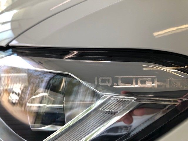 Fahrzeugabbildung Volkswagen T-Roc Cabriolet R-Line 1.5 TSI DSG Sportpaket AH