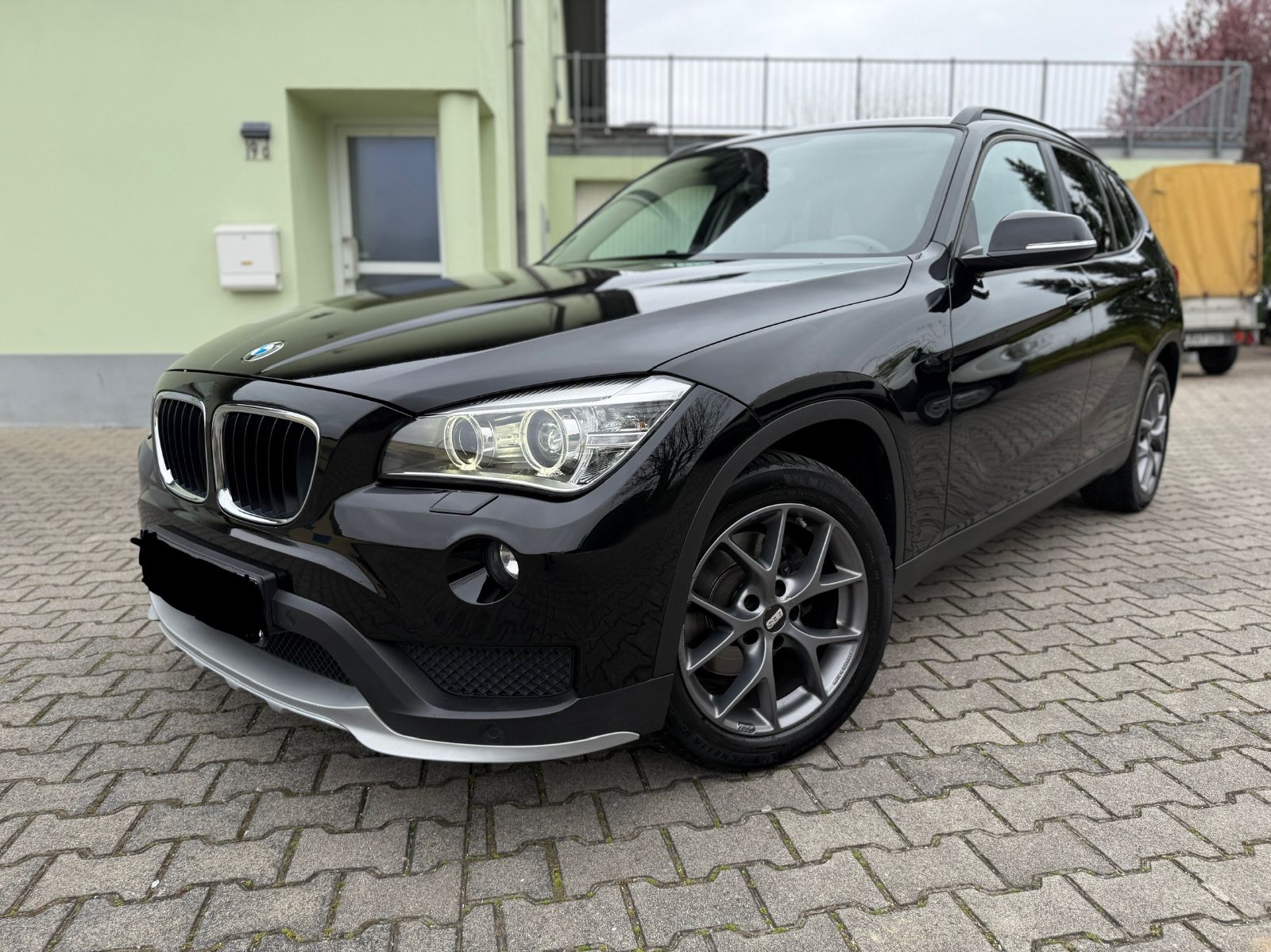 BMW X1 1.8d xDrive Klima PDC SHZ Bi-Xenon