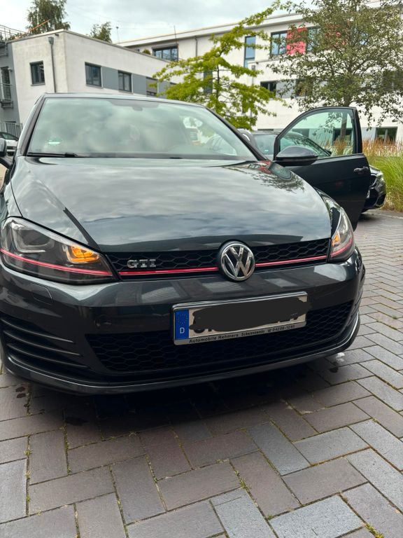Image of Volkswagen Golf
