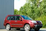Nissan X-Trail 2,0 /wenig km/Rentnerfzg./AHK - gebrauchte Nissan X-Trail aus dem Jahr 2003
