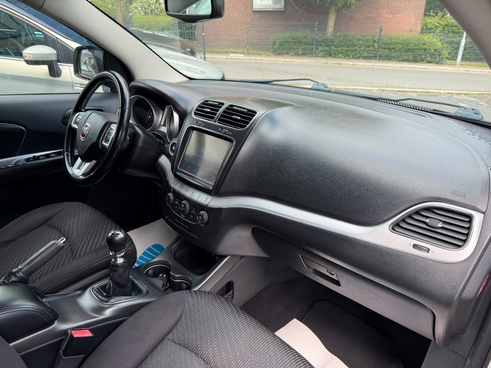 Fiat Freemont AHK/PDC/ALLWETTER/7-SITZER/TÜV 05.2028