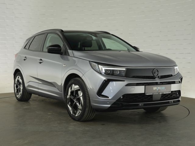 Grandland GSe PHEV 4X4 AT+AHK+NACHTSICHT+NAVI+36