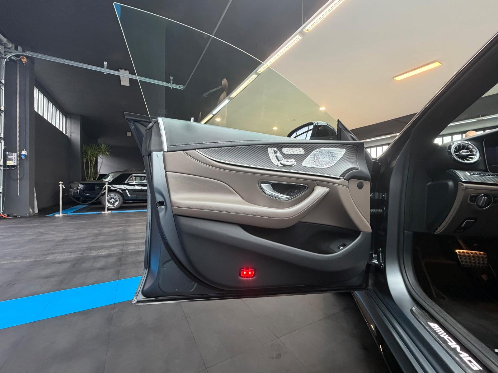 Mercedes-Benz AMG GT63 4Mat+HeadUp+Multibeam+Pano+Carbon+Magno
