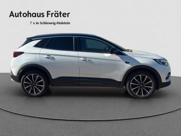 Fotografie des Opel Grandland (X) Grandland 1.6 Ultimate Navi Leder 360°Cam