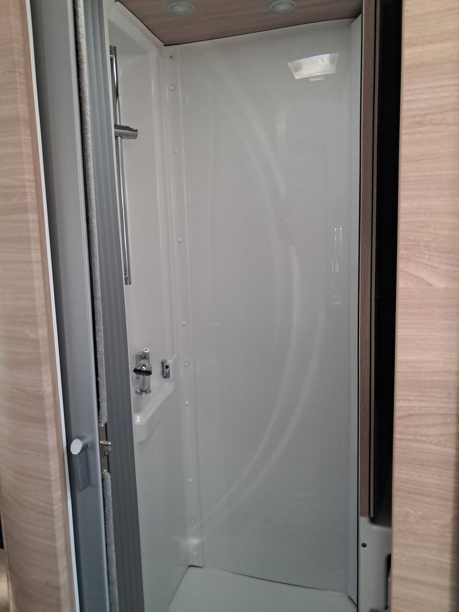 Fahrzeugabbildung Knaus Van TI 650 MEG SAT, 2xSolar,Markise,RK