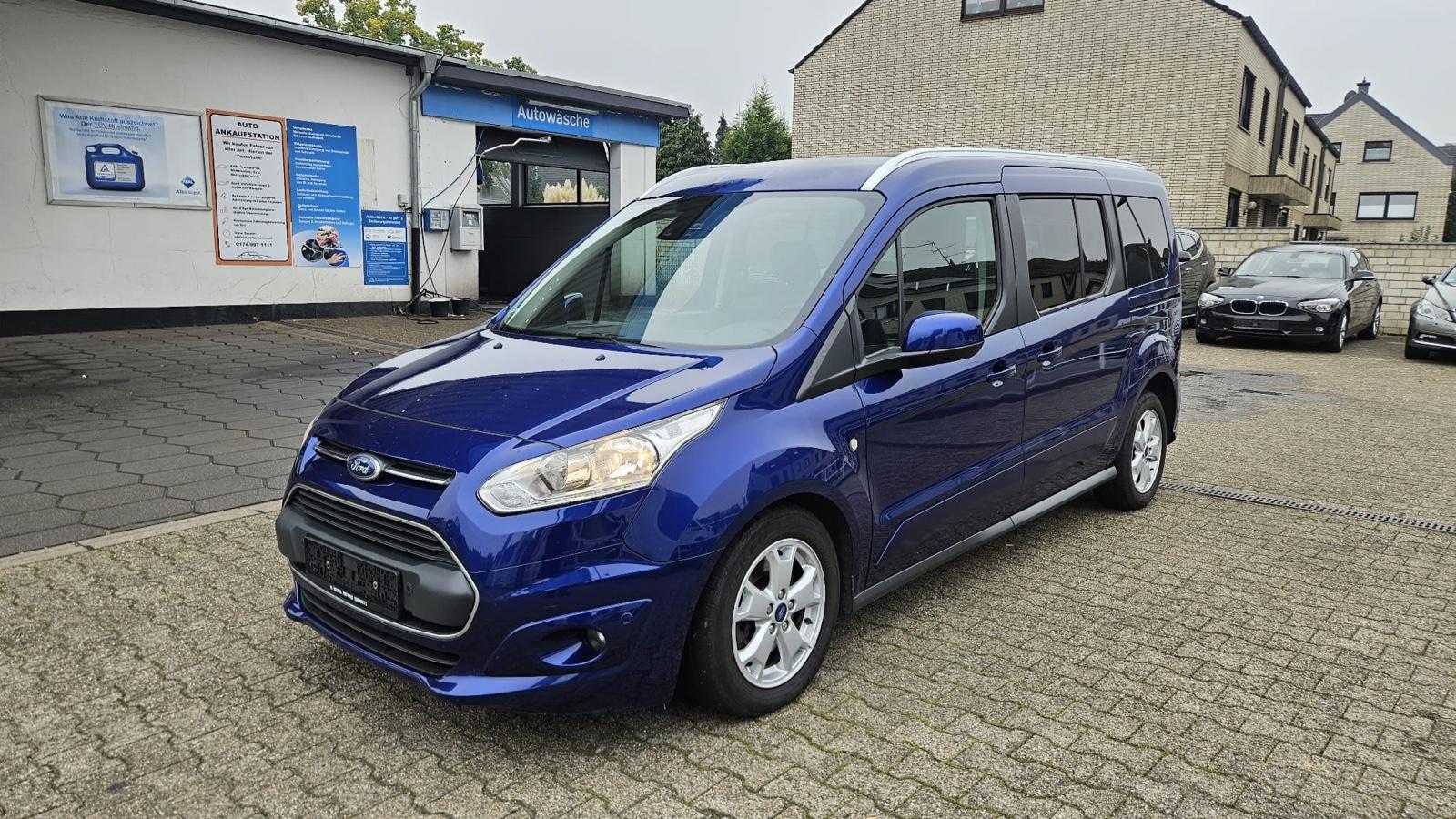 Ford Grand Tourneo Connect Titanium PANO NAVI KAMERA