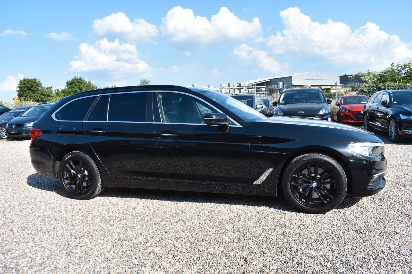 Fahrzeugabbildung BMW 530i Touring xDrive AHK Panorama LED Kamera