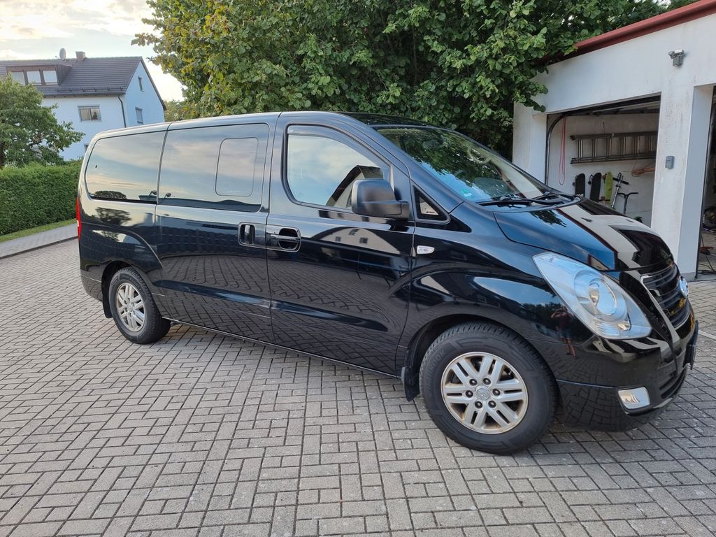 Image of Hyundai H-1