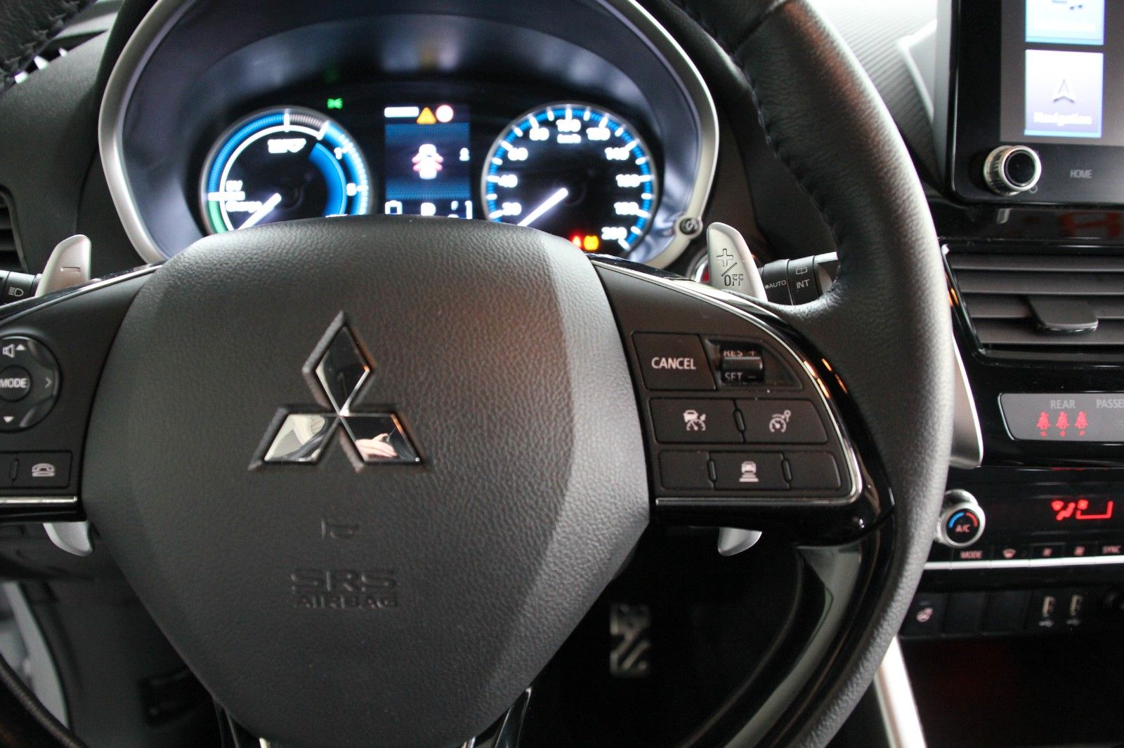 Fahrzeugabbildung Mitsubishi Eclipse Cross PHEV Select