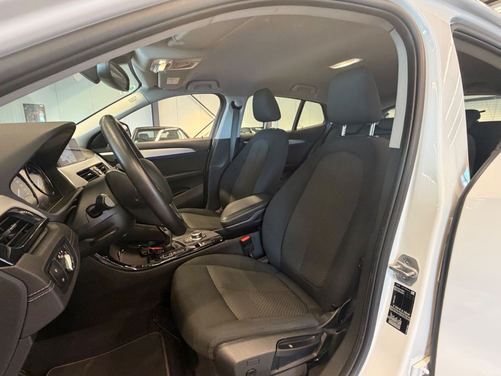 BMW X2 sDrive 18 i Advantage foto 11