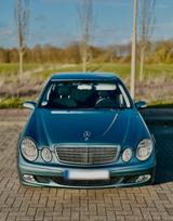 Mercedes-Benz Auto Mercedes E240 W211 Top Zustand - Mercedes-Benz E 240: W211