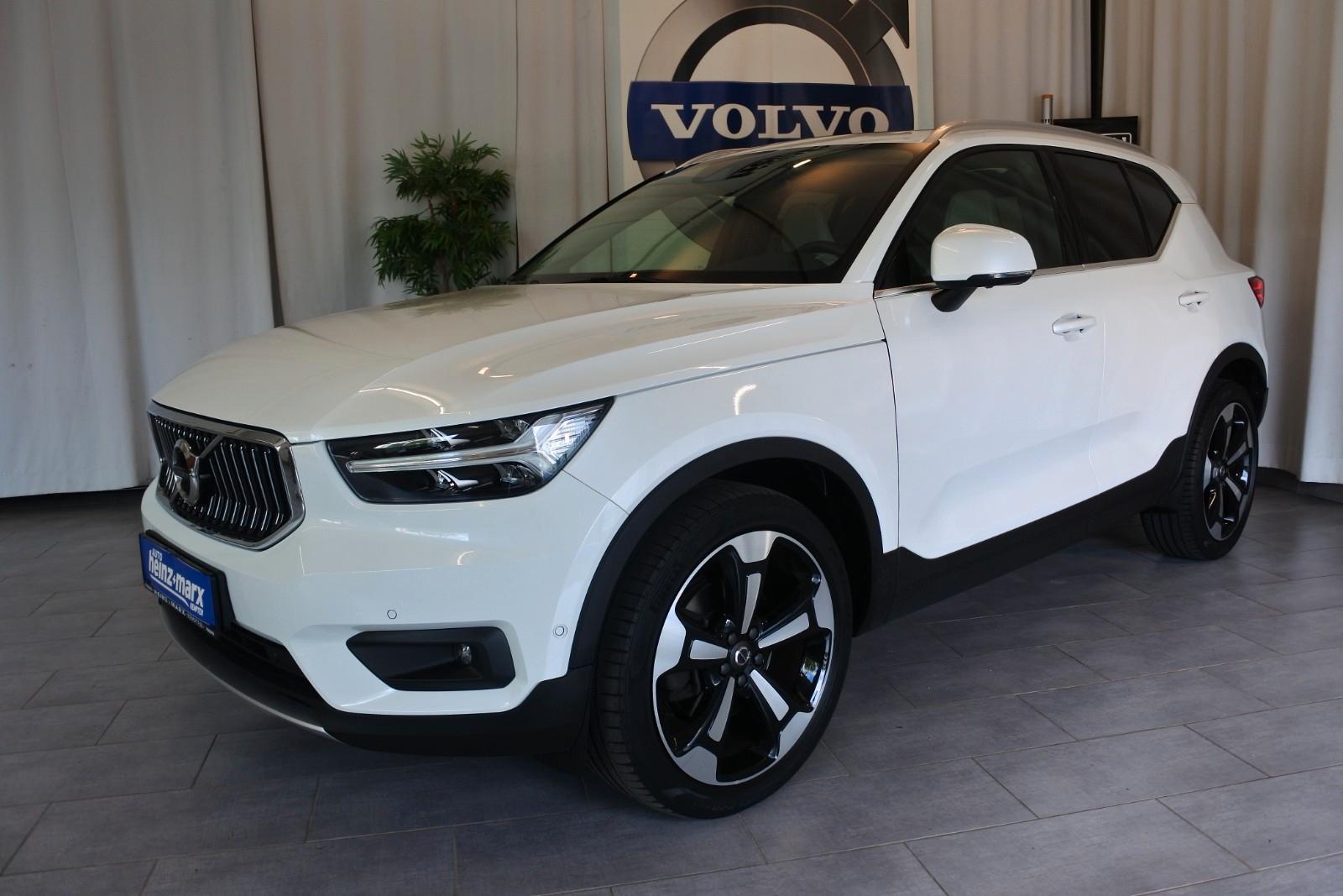 Volvo XC40 D4 Inscription AWD *Voll*