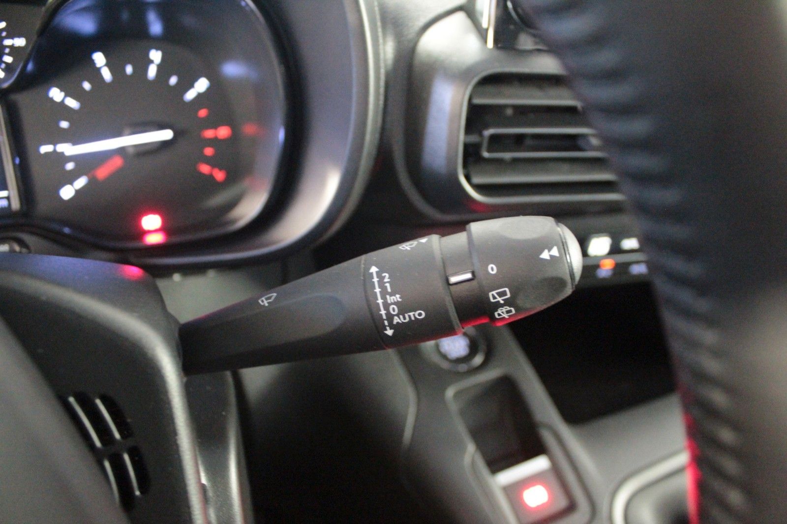 Fahrzeugabbildung Citroën Berlingo Kombi , 1.2 PureTech 110 2  Schiebtüren