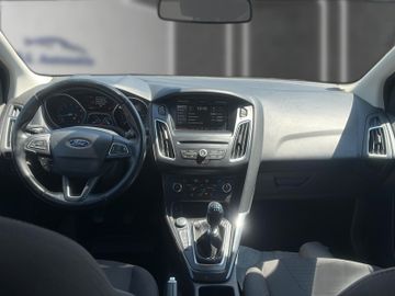 Ford Focus - 10