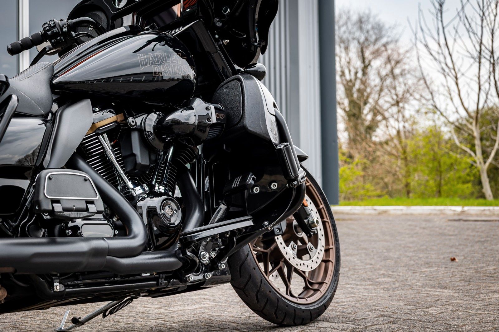 Fahrzeugabbildung Harley-Davidson FLHXST STREET GLIDE ST 117 - Kesstech -