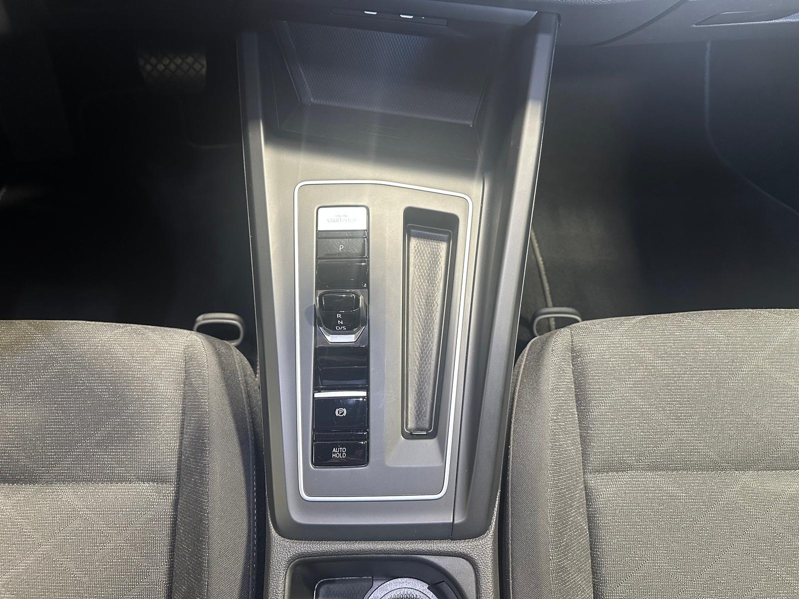 Volkswagen Golf 2.0 TDI DSG Life LED virt.Cock. Navi ACC RF, миниатюра 18