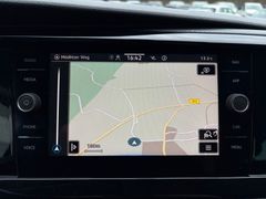 Fahrzeugabbildung Volkswagen T6.1 Multivan 150PS Navi Sitzh 3xKlima Sitzh Cam