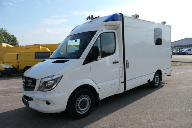 Mercedes-Benz 319 Sprinter 6-Zylinder Rettungswagen  Strobel K